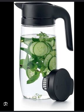Tupperware Black and Clear Infusion Pitcher